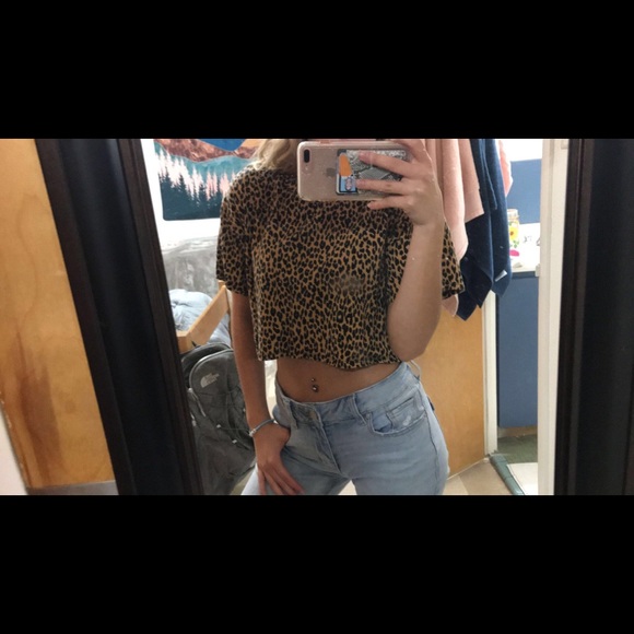 Crop top - Picture 2 of 2